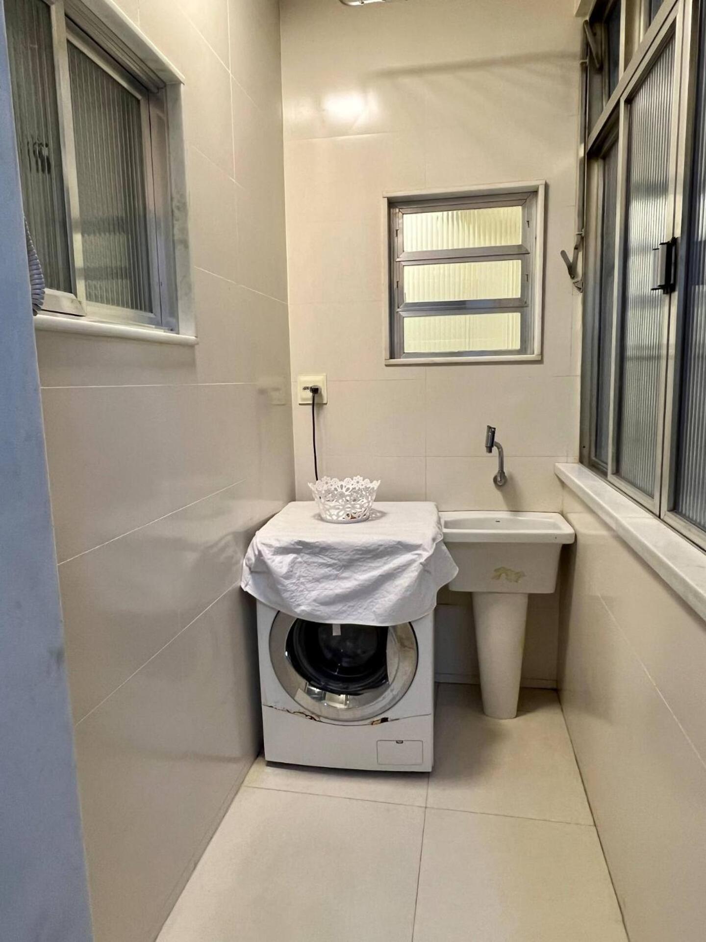 Bem Localizado Com Garagem Apartamento *