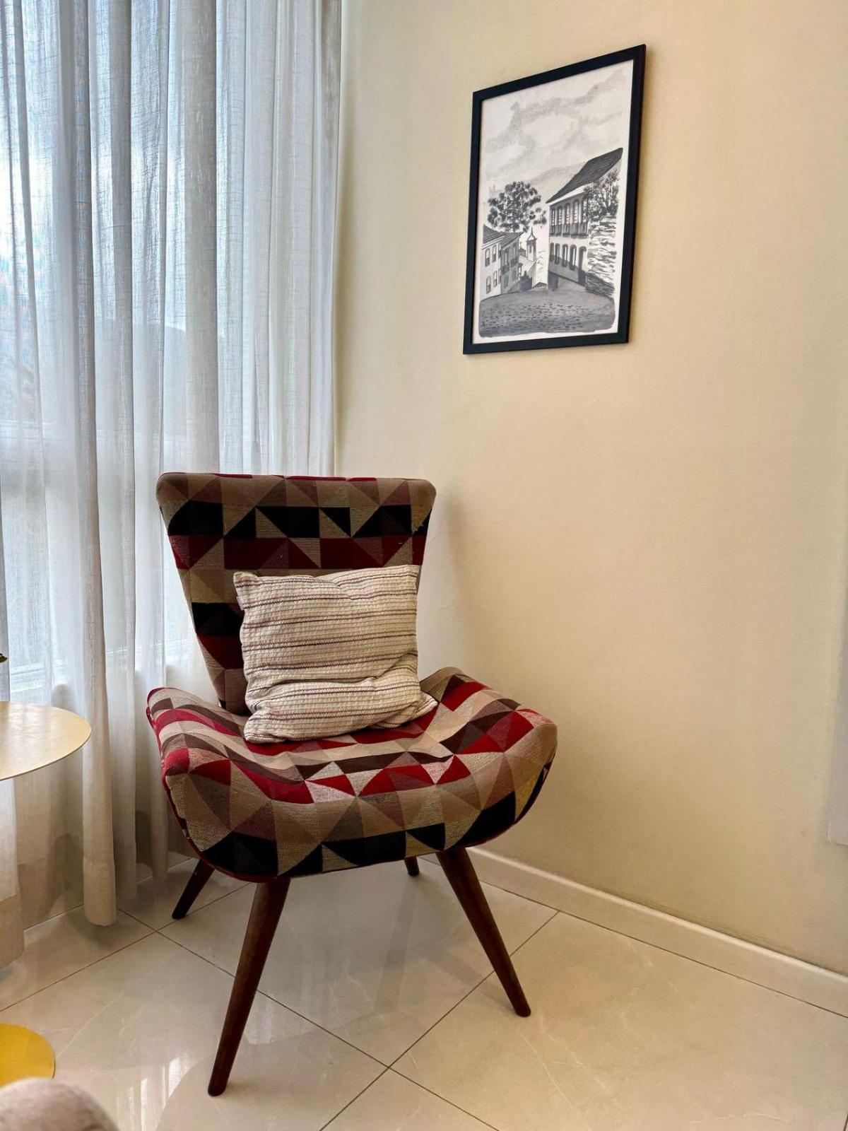 Apartamento Bem Localizado Com Garagem *