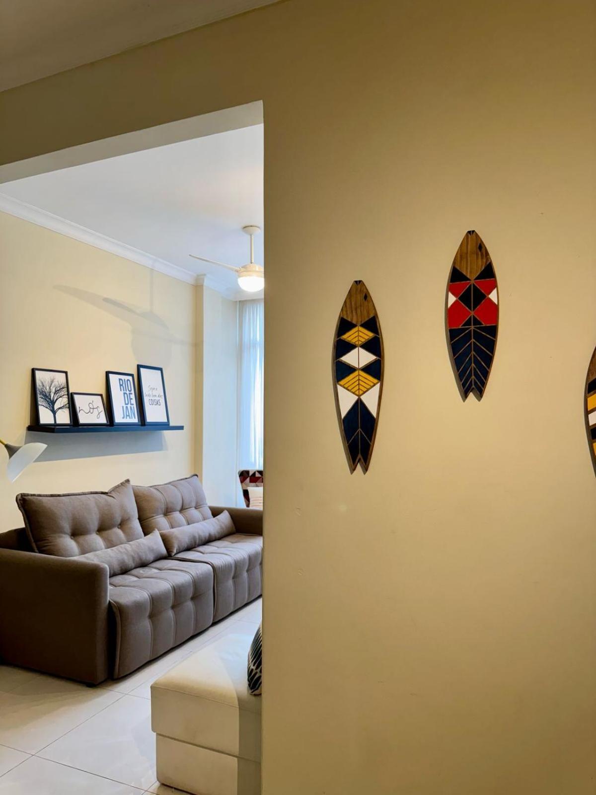 Apartamento Bem Localizado Com Garagem